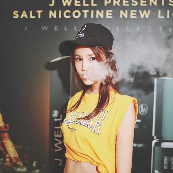 Top Vaping Influencers Reveal Eight Favorite Vape Flavors of the Year 1 vaping-influencers