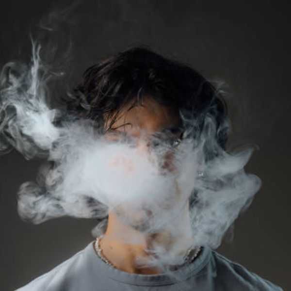 Vape on Plane: Power Through Security! Your Essential TSA Survival Guide 8 Vape on Plane