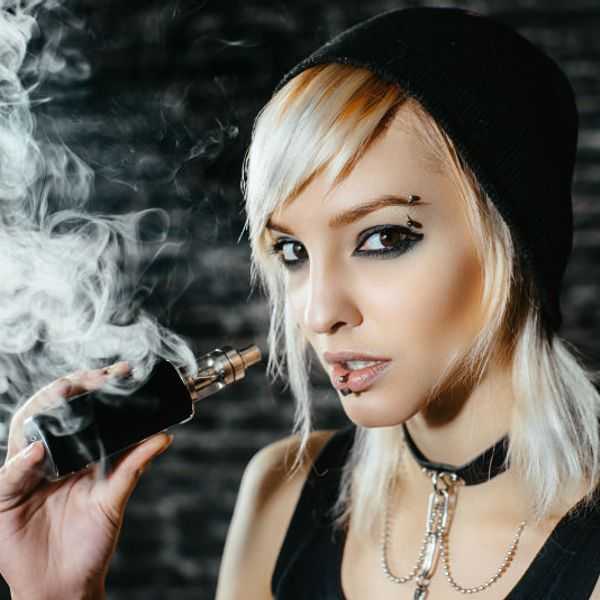 Vape for women: A Joyful Complete Guide to Choosing and Using E-Cigarettes for Women 1 Vape for women
